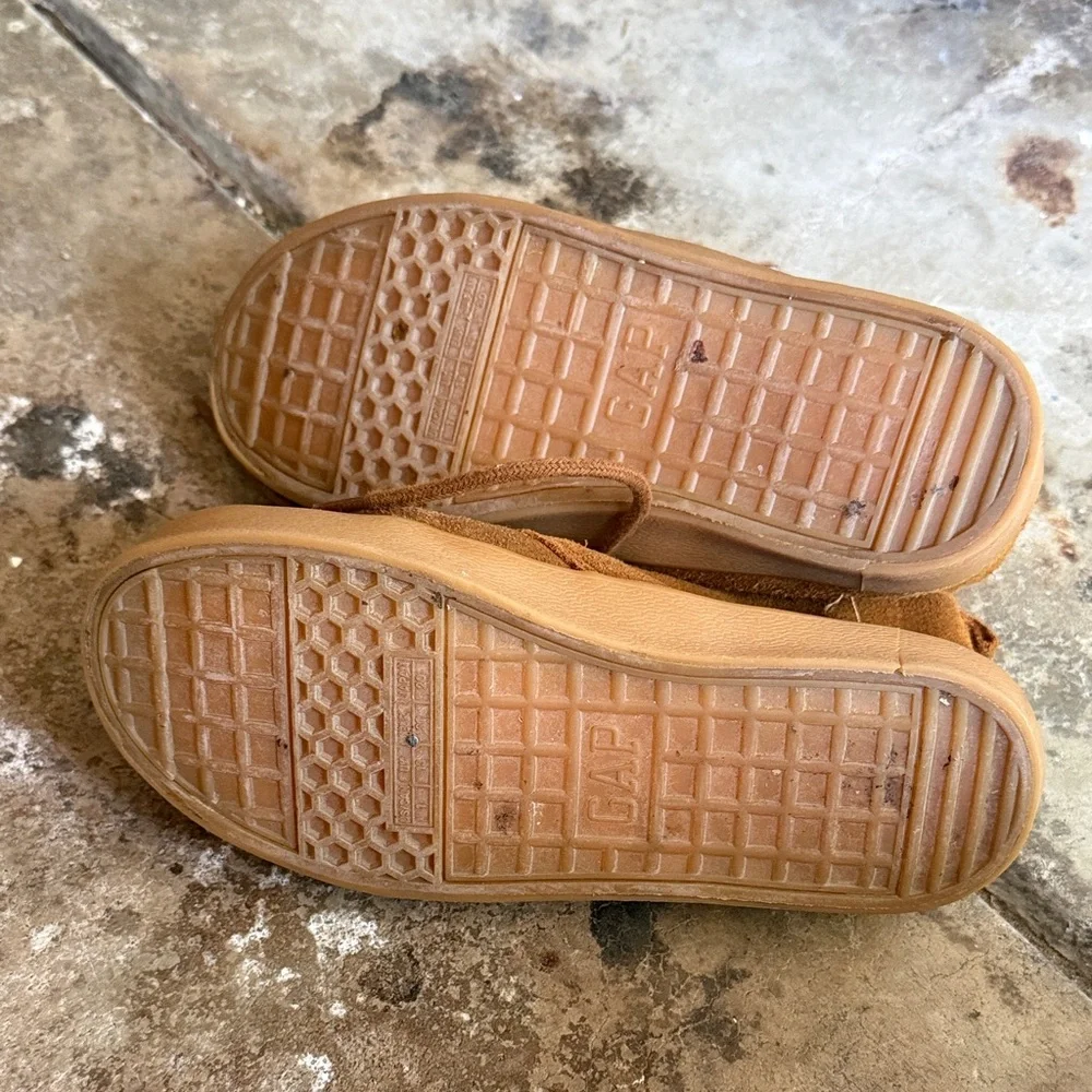GAP Brown Suede Lace-Up Kids Shoes